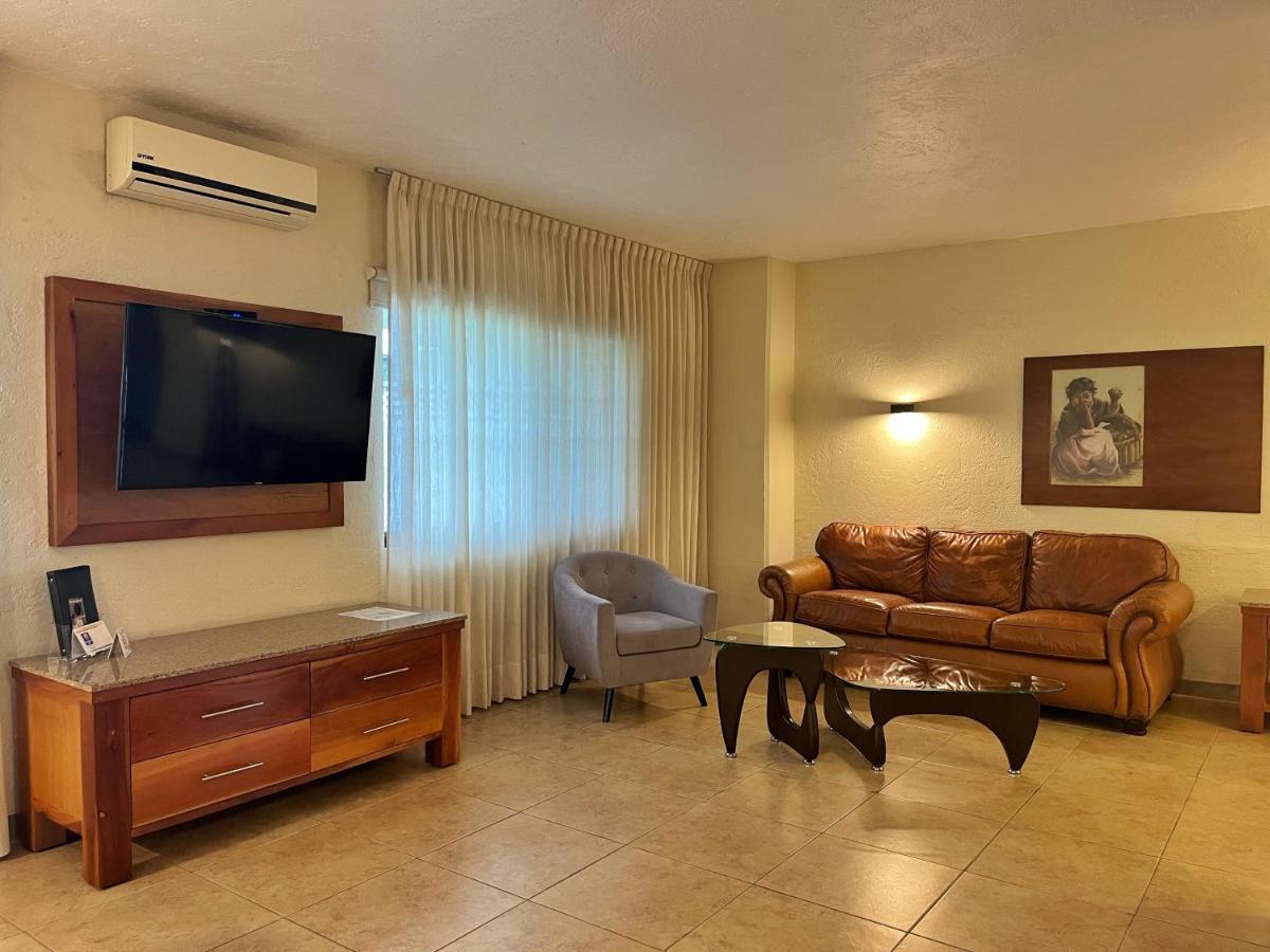 Comfort Inn Cordoba Exterior photo